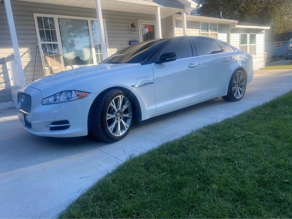 2012 Jaguar X351 XJ - Image 2 of 8