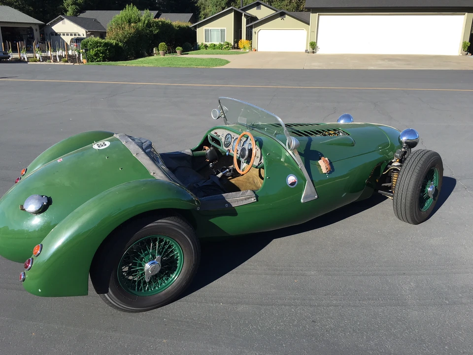 Jaguar Replica - Image 12 of 31