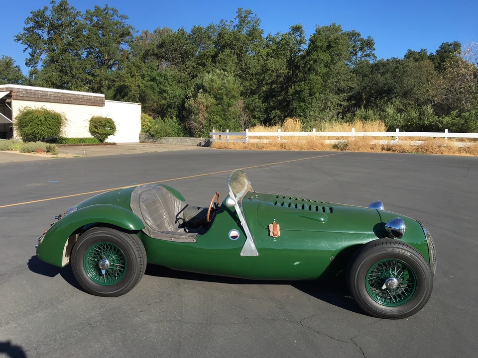 Jaguar Replica - Image 13 of 31