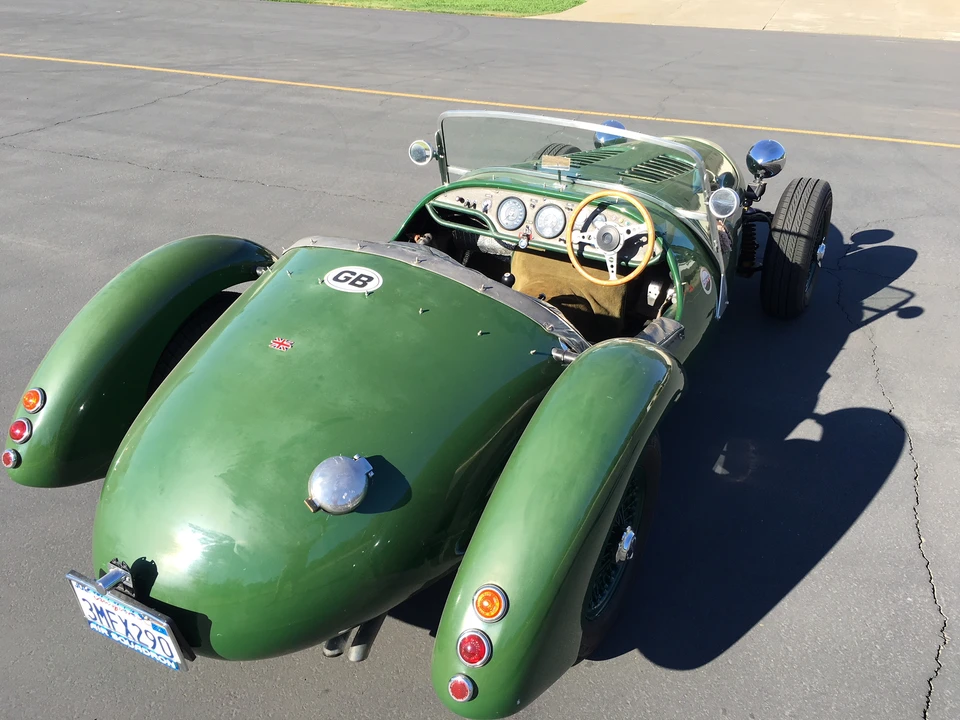 Jaguar Replica - Image 11 of 31