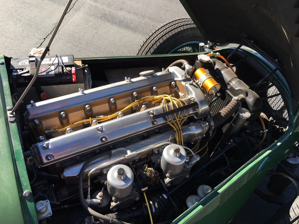 Jaguar Replica - Image 29 of 31