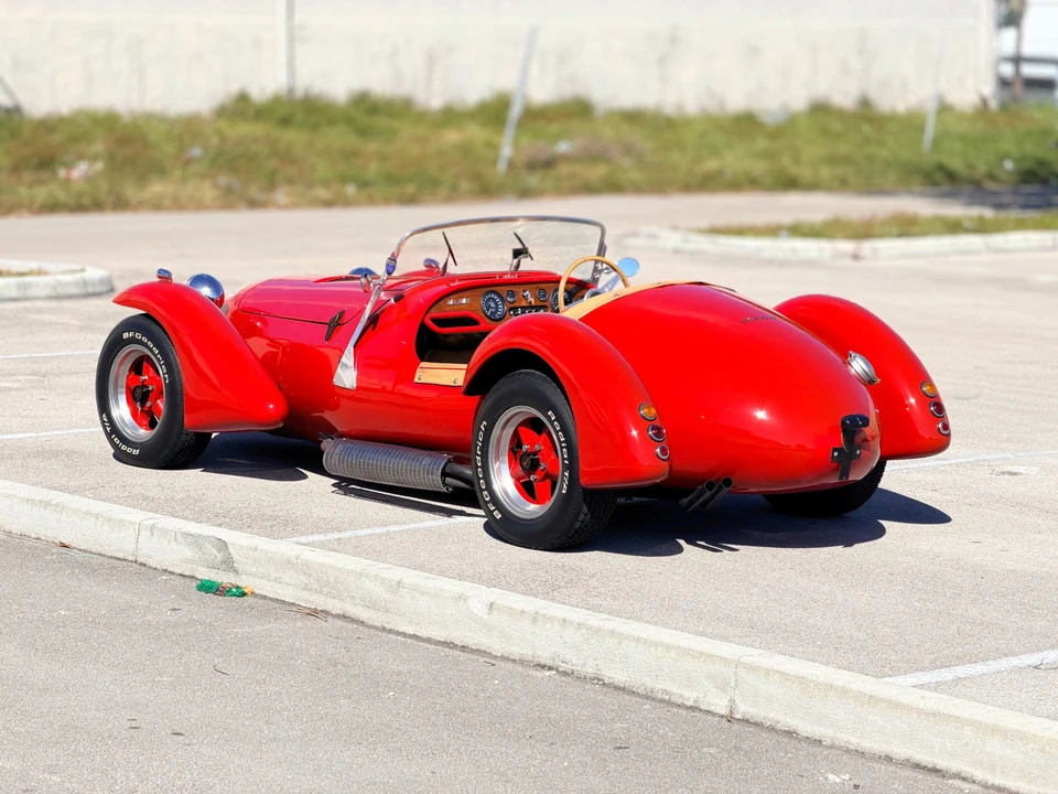 Jaguar Replica - Image 22 of 31