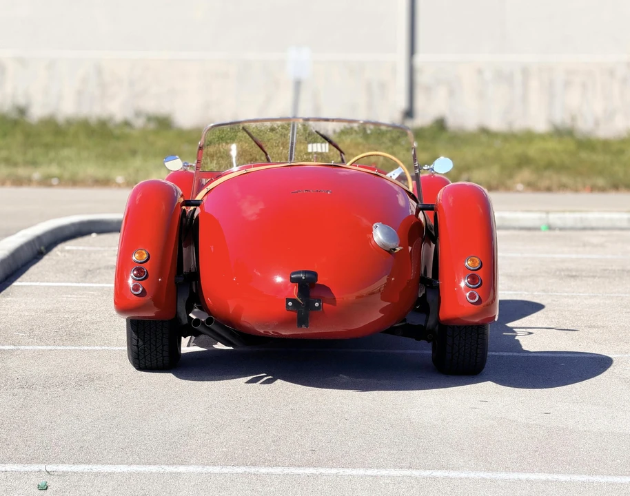 Jaguar Replica - Image 26 of 31
