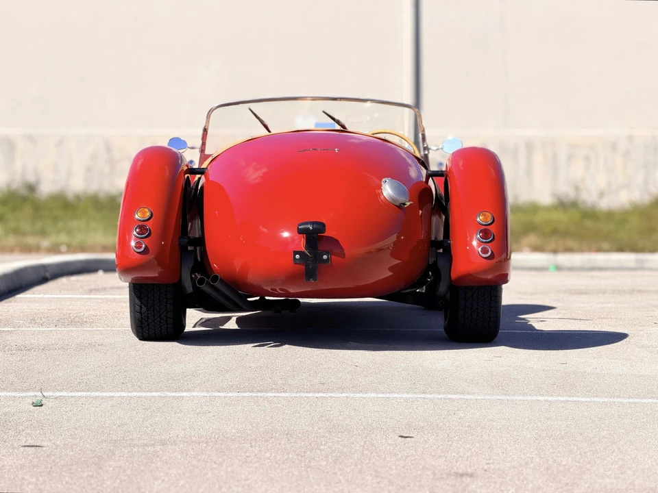 Jaguar Replica - Image 27 of 31