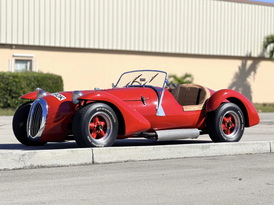 Jaguar Replica - Image 12 of 31