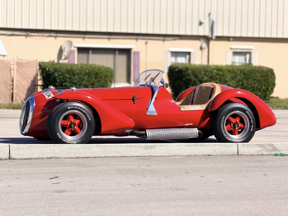 Jaguar Replica - Image 15 of 31