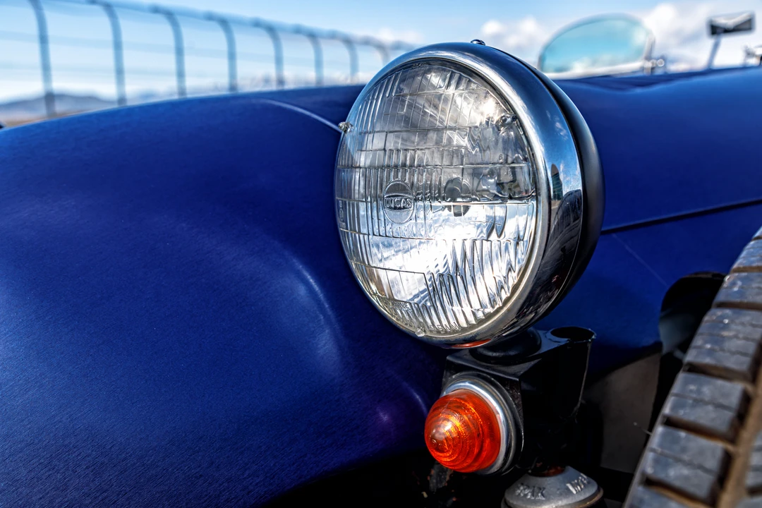 Vehicle image 24 of 31