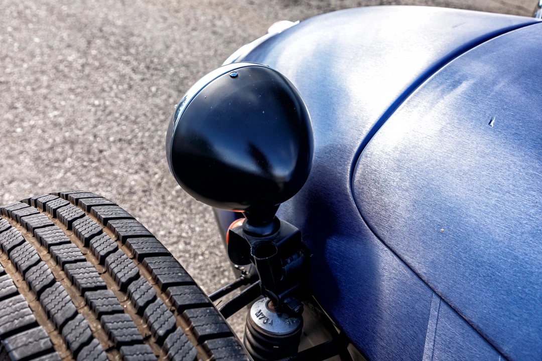 Vehicle image 25 of 31