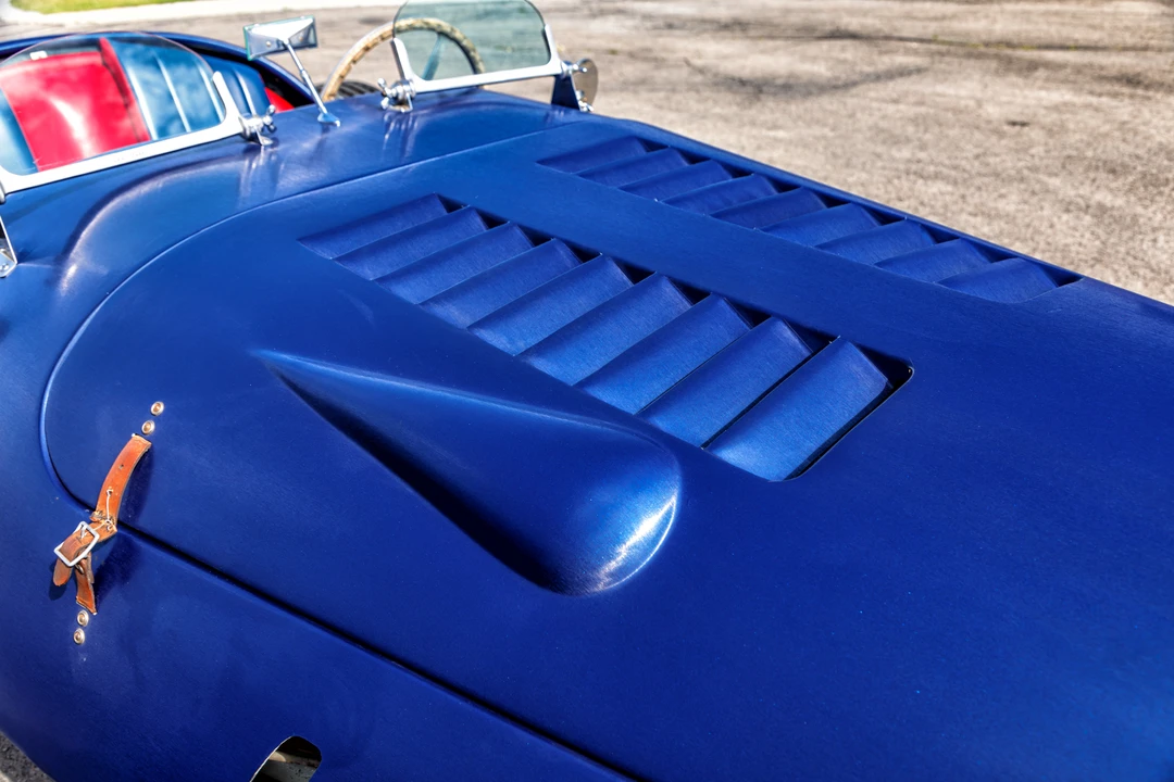 Vehicle image 18 of 31