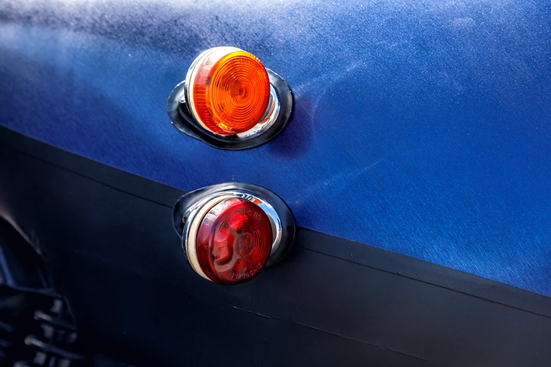 Vehicle image 28 of 31