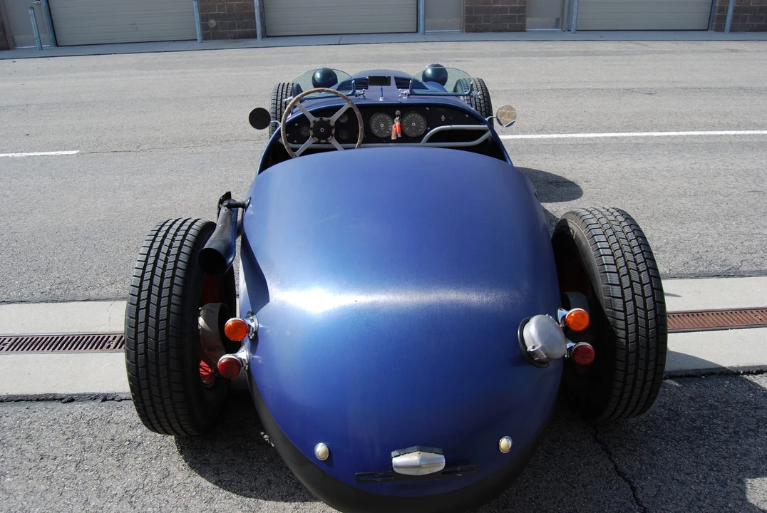 Vehicle image 13 of 31