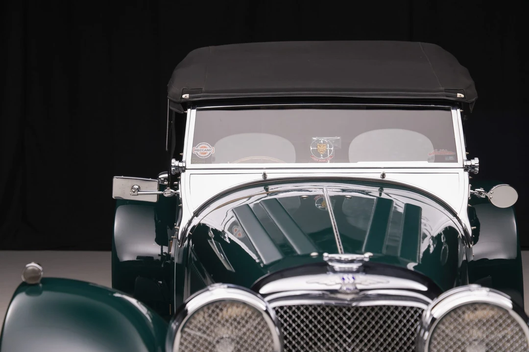 Jaguar Replica - Image 20 of 31