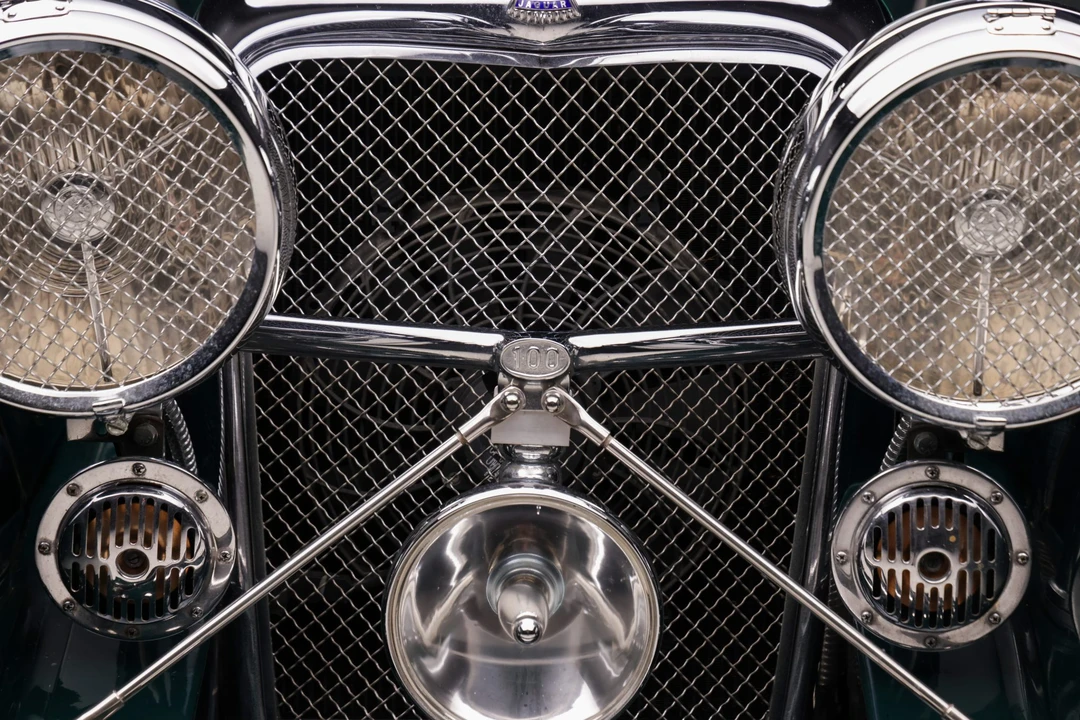 Jaguar Replica - Image 31 of 31