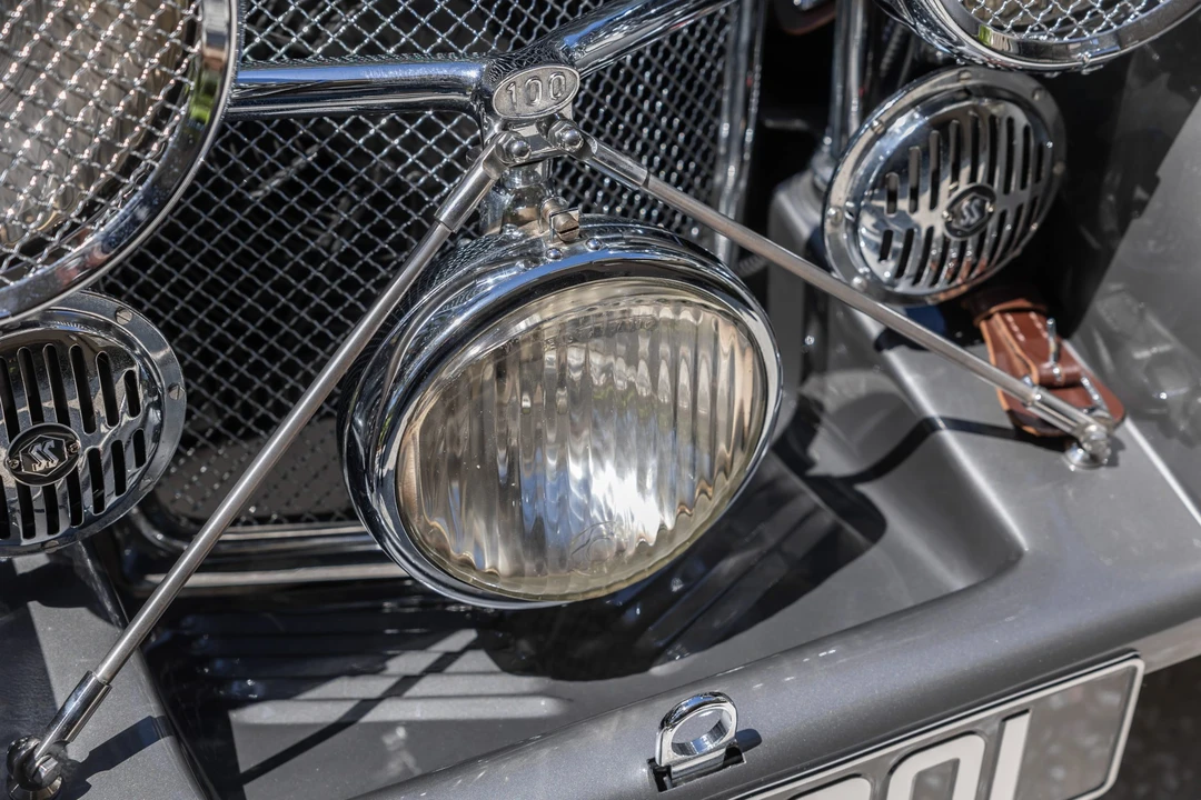 Jaguar Replica - Image 30 of 31