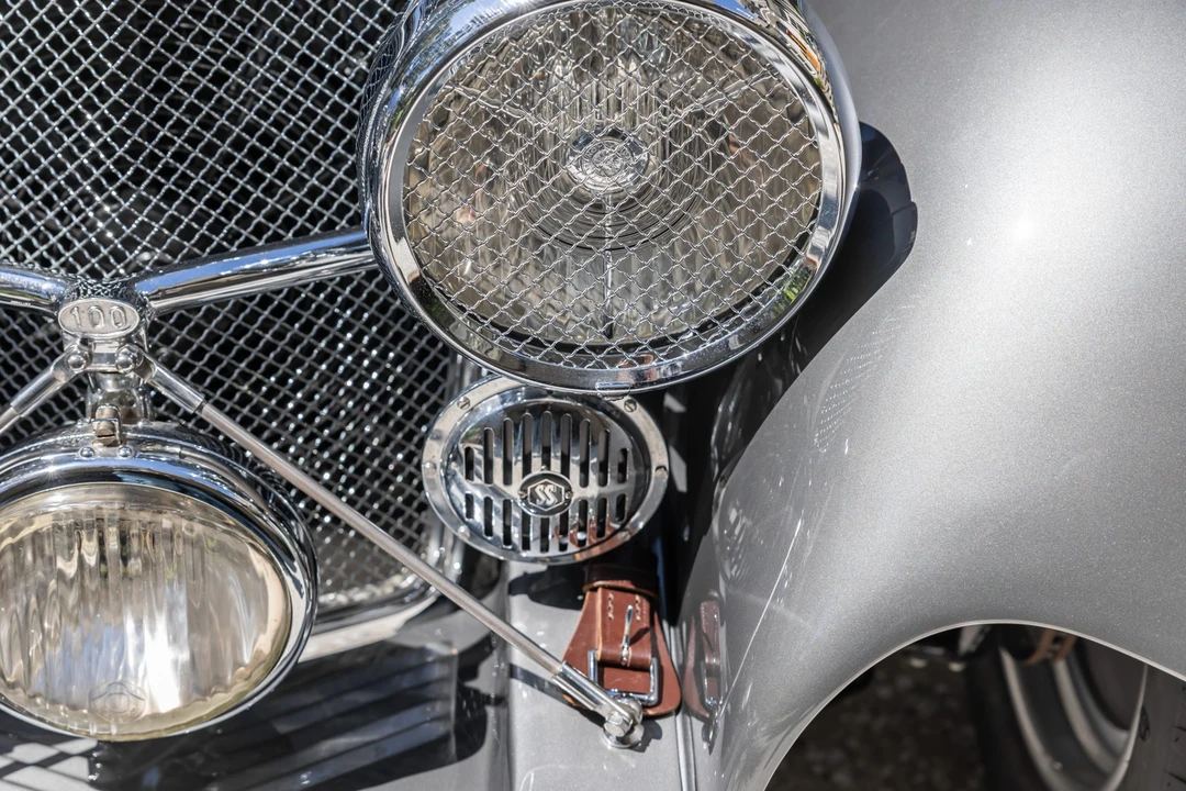 Jaguar Replica - Image 28 of 31