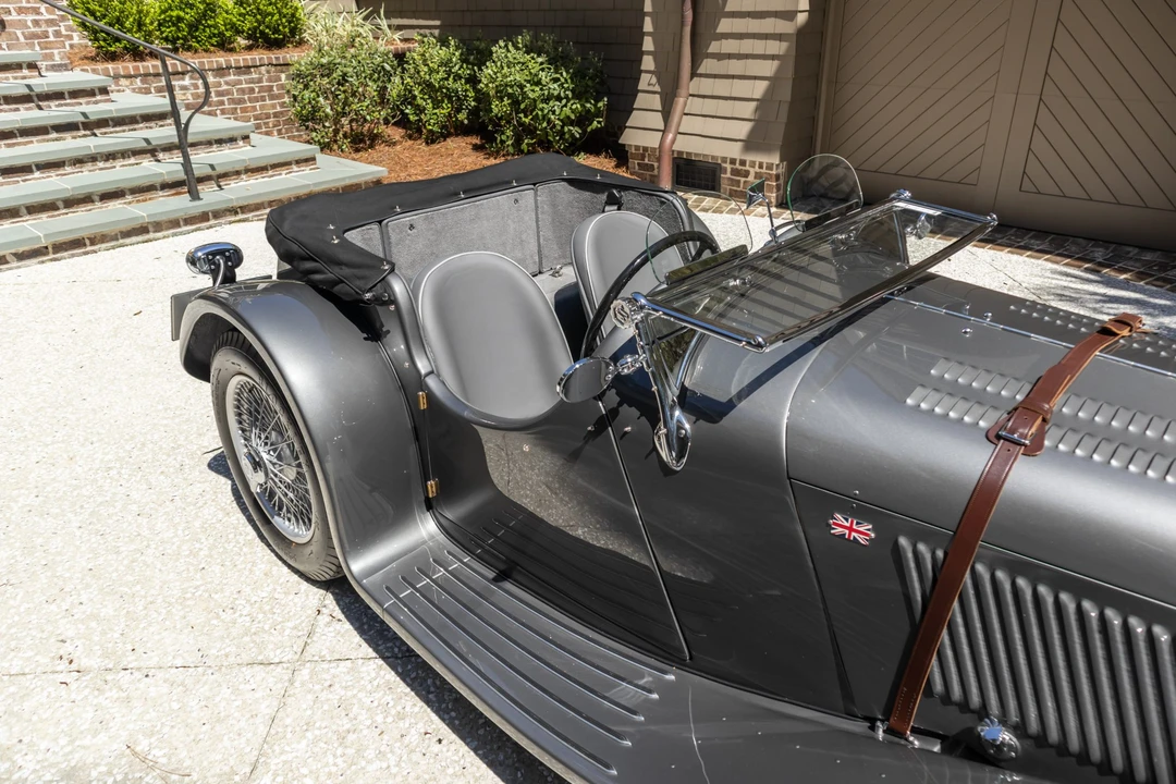 Jaguar Replica - Image 22 of 31