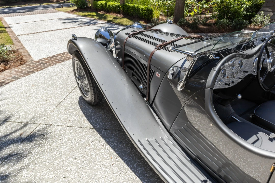 Jaguar Replica - Image 17 of 31