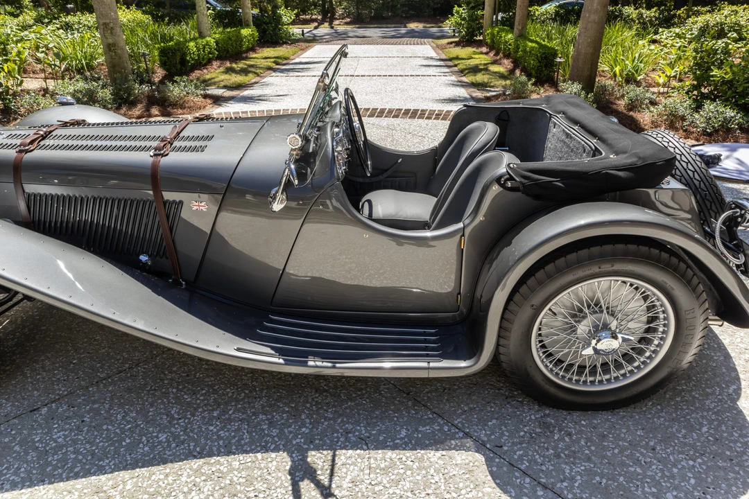 Jaguar Replica - Image 19 of 31