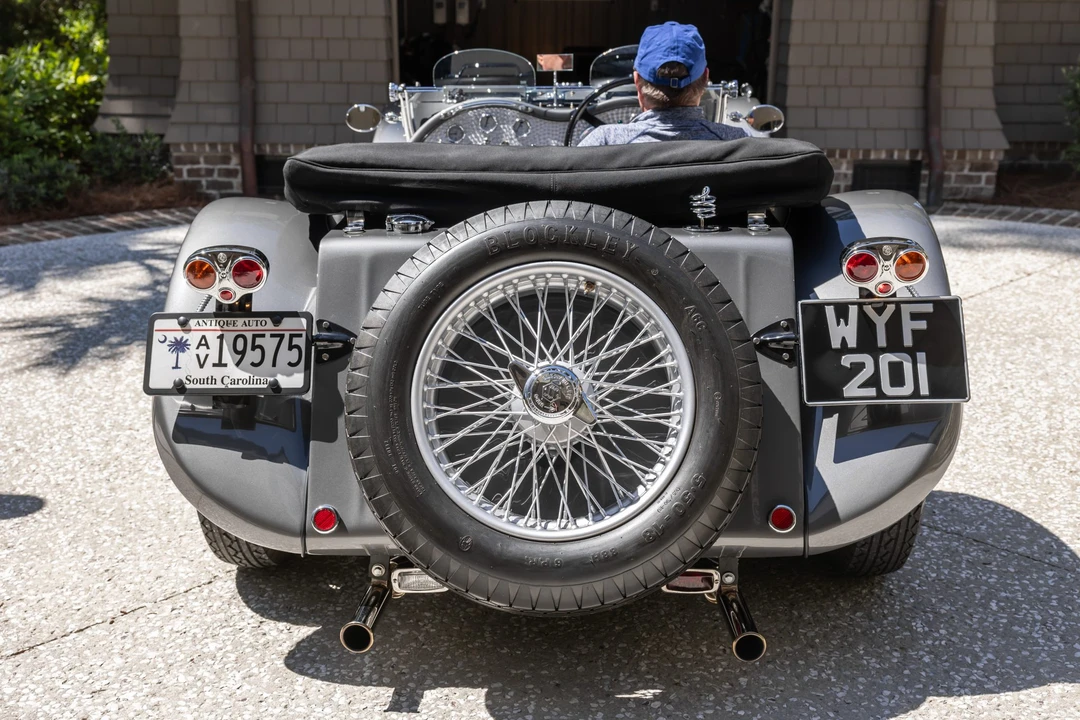 Jaguar Replica - Image 11 of 31