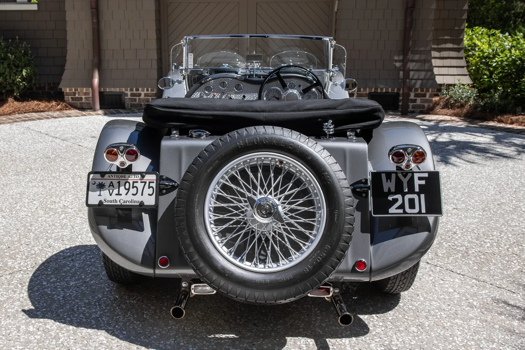 Jaguar Replica - Image 10 of 31