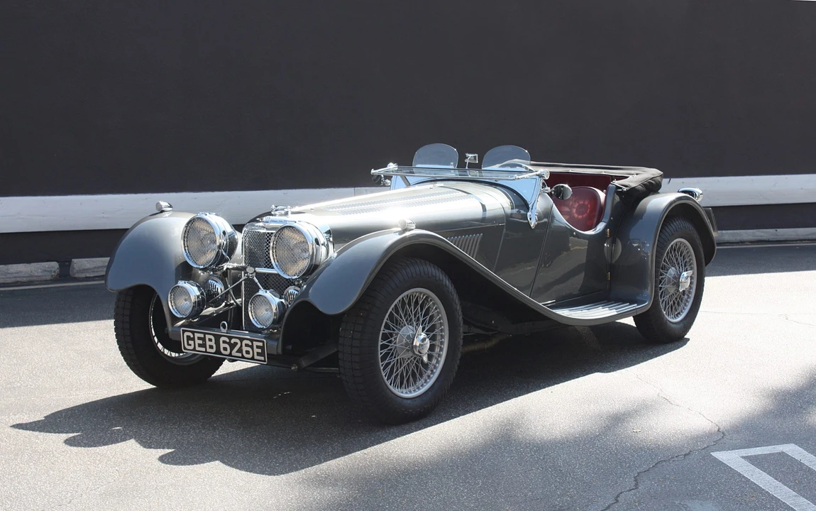 Jaguar Replica - Image 17 of 31