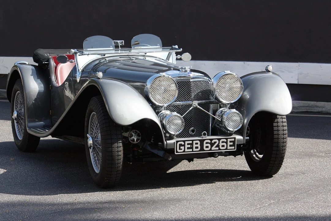 Jaguar Replica - Image 26 of 31