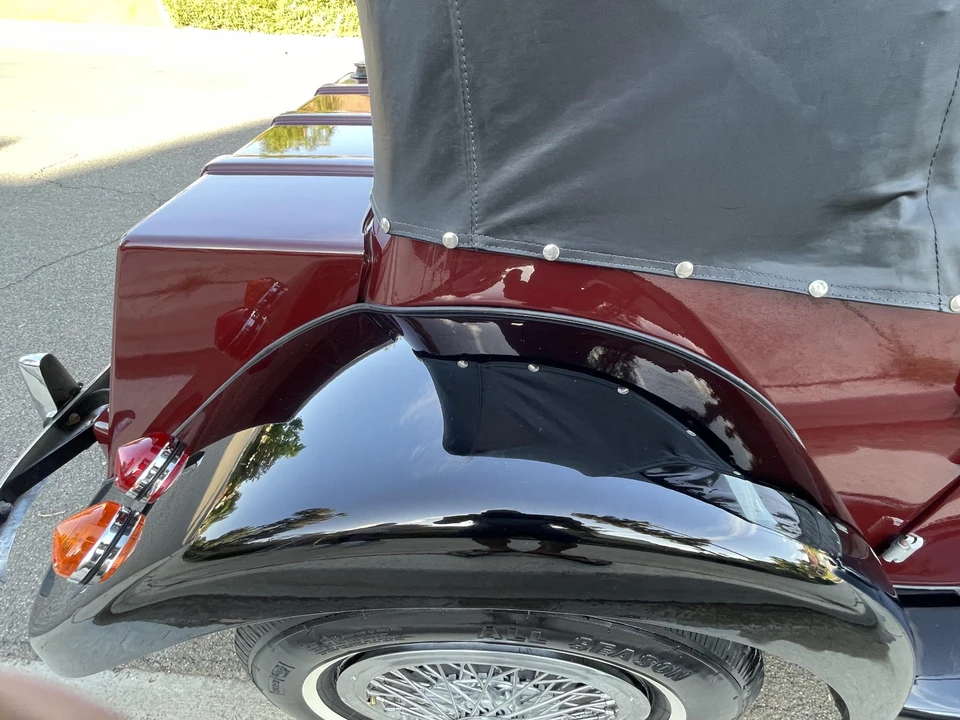 Jaguar Replica - Image 31 of 31