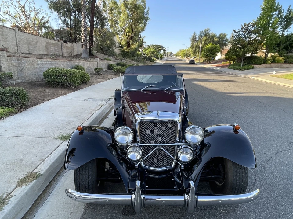 Jaguar Replica - Image 11 of 31