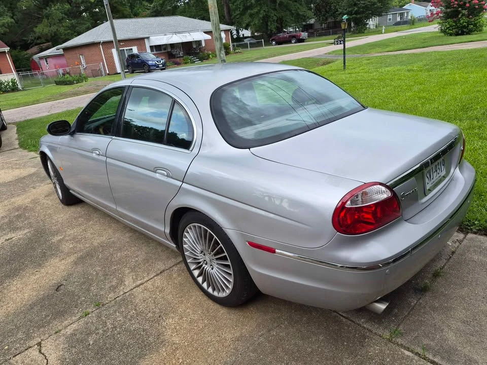 Jaguar S-Type - Image 2 of 4