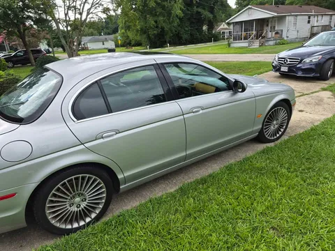 Jaguar S-Type - Image 4 of 4