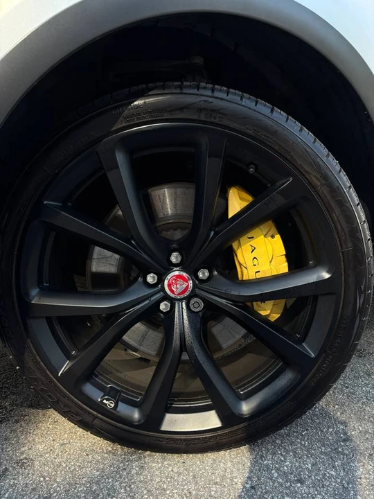 2020 Jaguar F-Pace SVR - Image 5 of 6