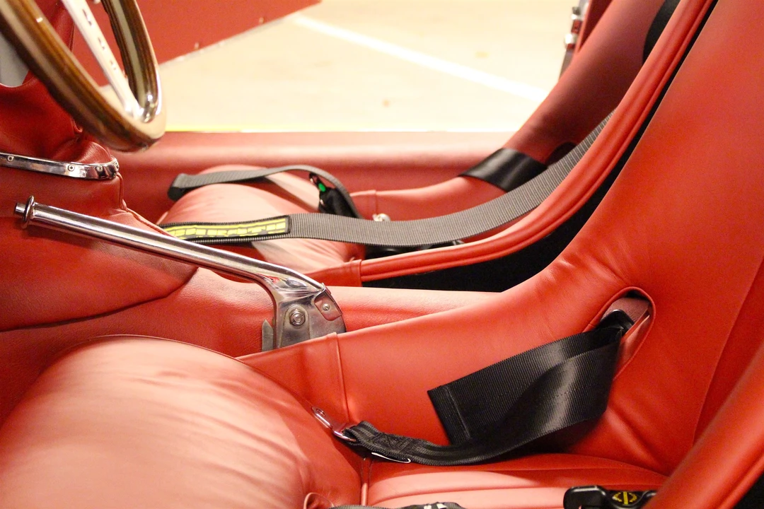 Jaguar E-Type Series 1 - Image 22 of 31
