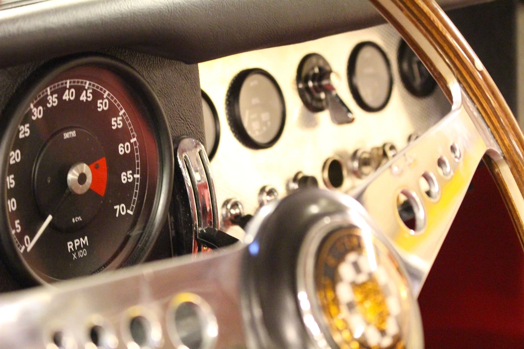 Jaguar E-Type Series 1 - Image 20 of 31