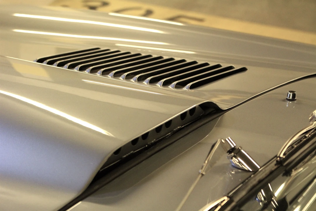 Jaguar E-Type Series 1 - Image 27 of 31