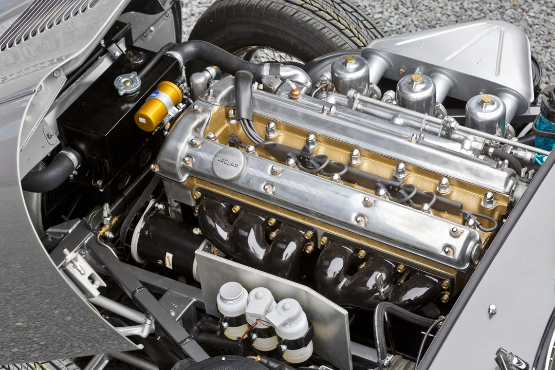 Jaguar E-Type Series 1 - Image 19 of 20