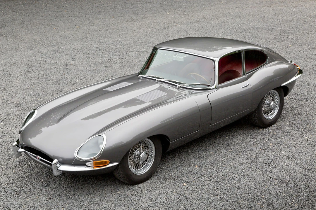 Jaguar E-Type Series 1 - Image 6 of 20