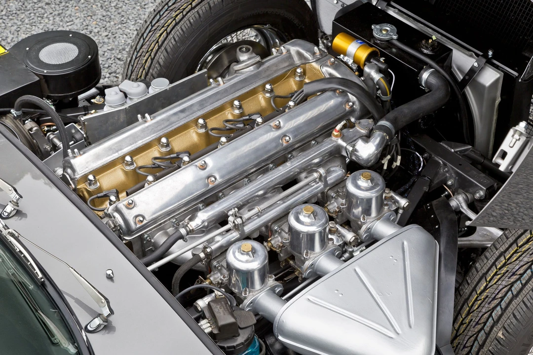 Jaguar E-Type Series 1 - Image 17 of 20
