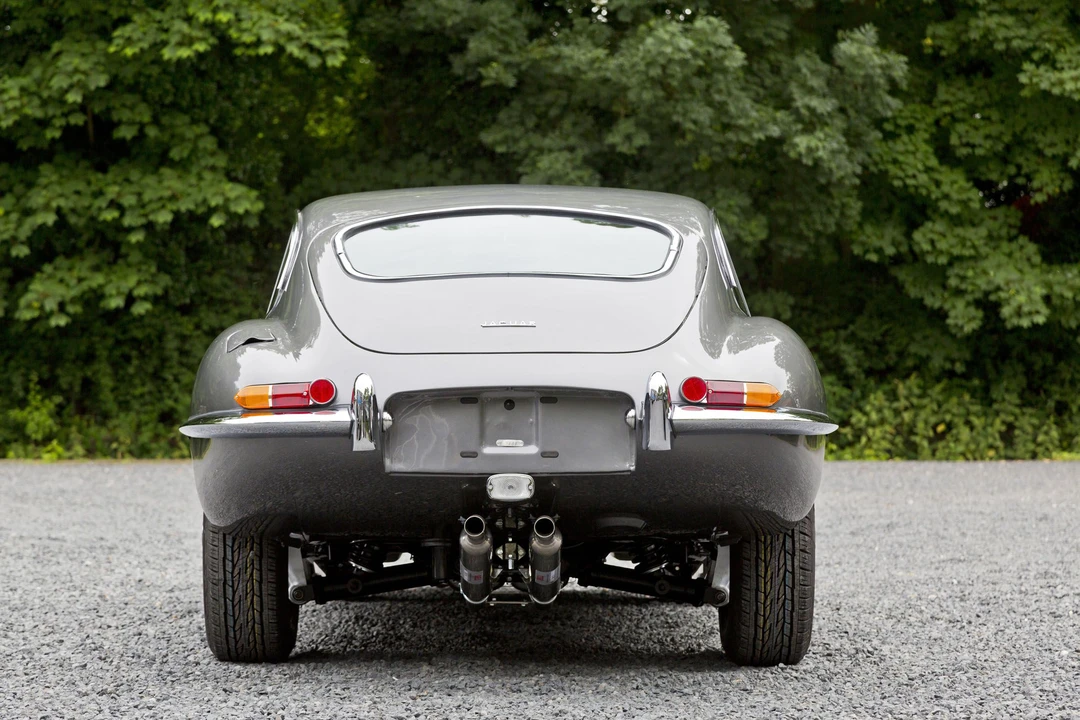 Jaguar E-Type Series 1 - Image 5 of 20