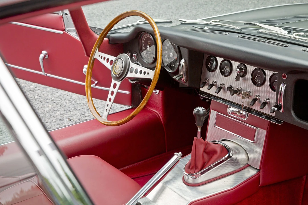 Jaguar E-Type Series 1 - Image 12 of 20