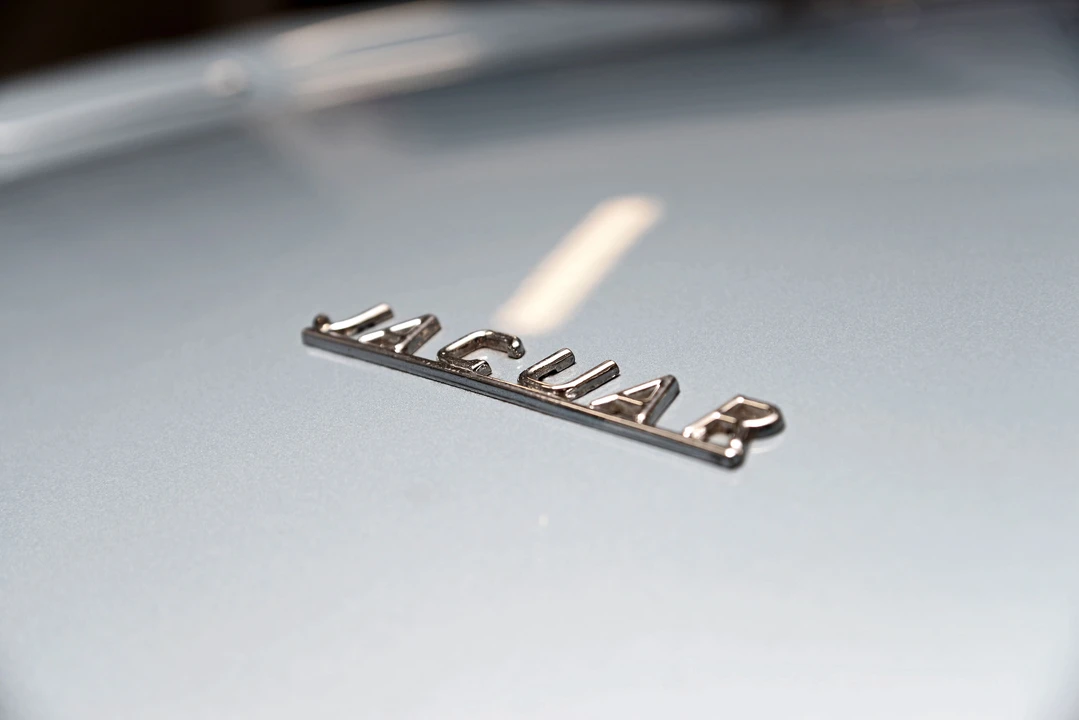 Jaguar E-Type Series 1 - Image 9 of 20