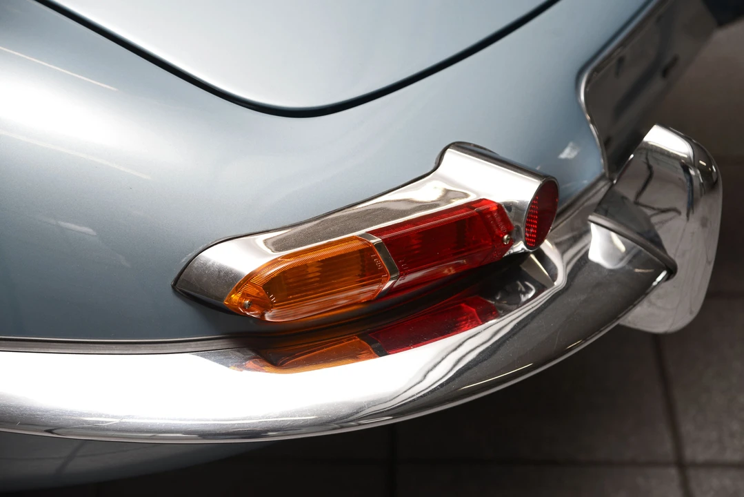Jaguar E-Type Series 1 - Image 5 of 20