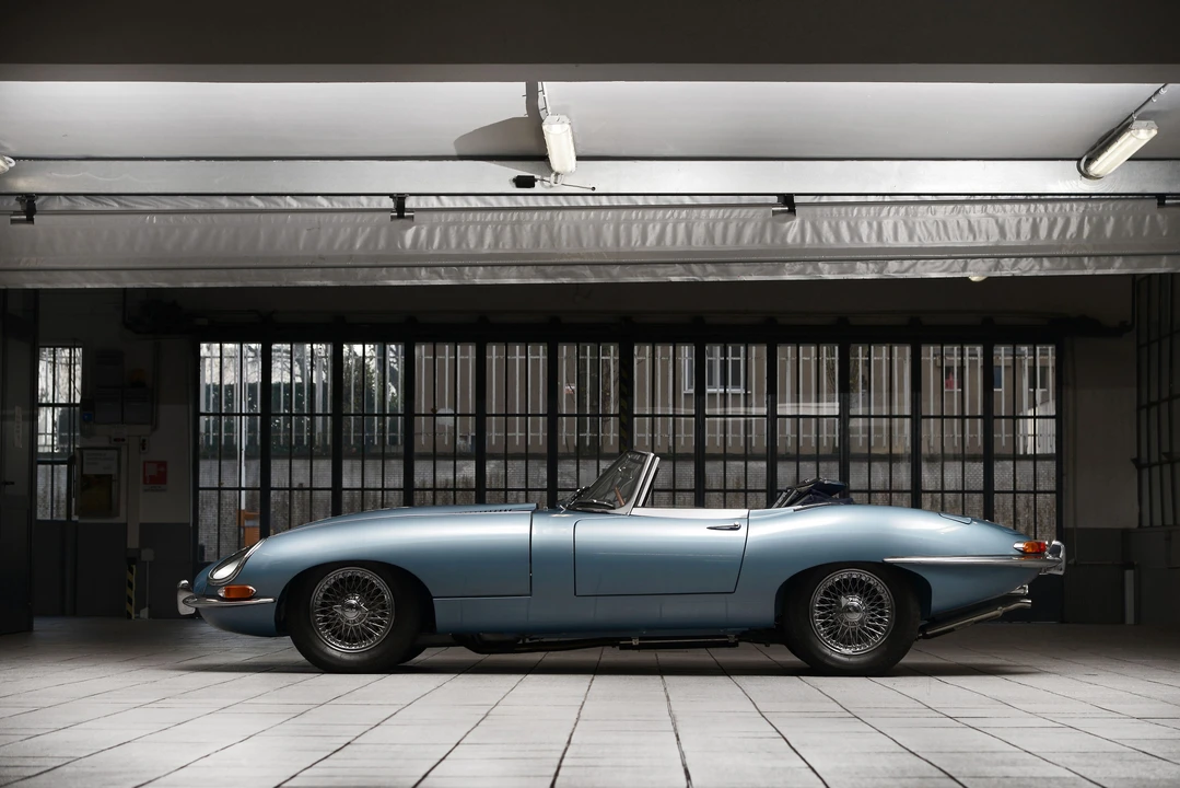 Jaguar E-Type Series 1 - Image 10 of 20