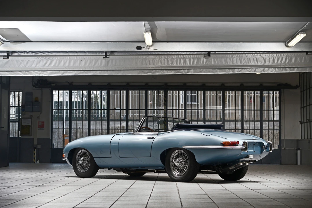 Jaguar E-Type Series 1 - Image 11 of 20