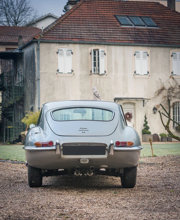 Jaguar E-Type Series 1 - Image 10 of 31