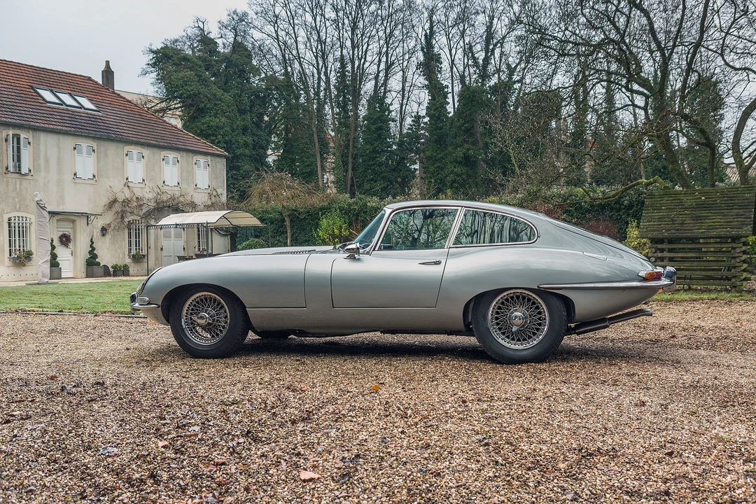Jaguar E-Type Series 1 - Image 7 of 31