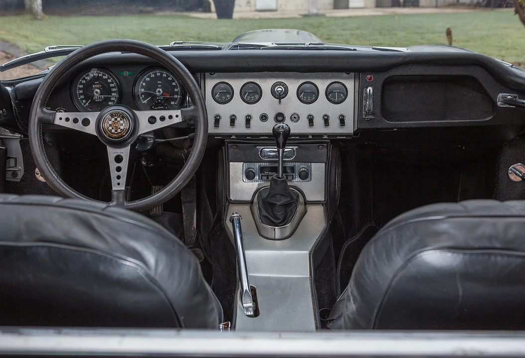 Jaguar E-Type Series 1 - Image 15 of 31