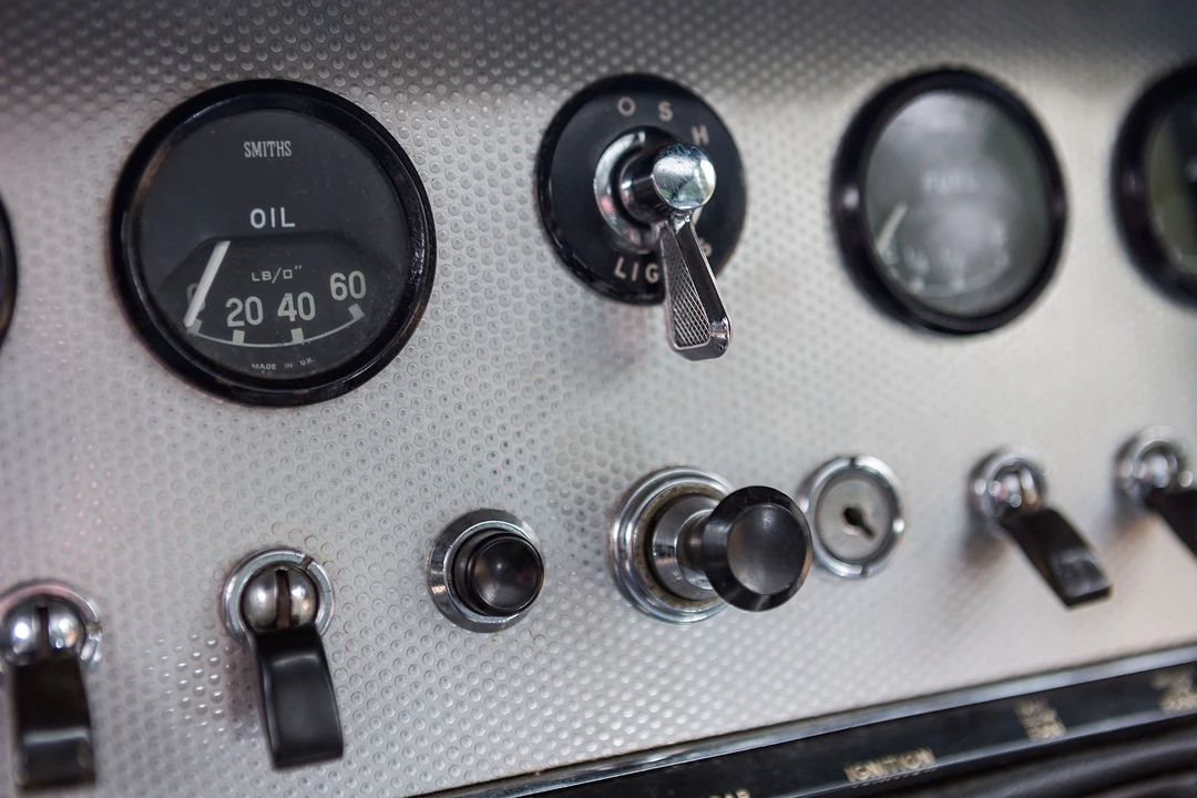 Jaguar E-Type Series 1 - Image 20 of 31