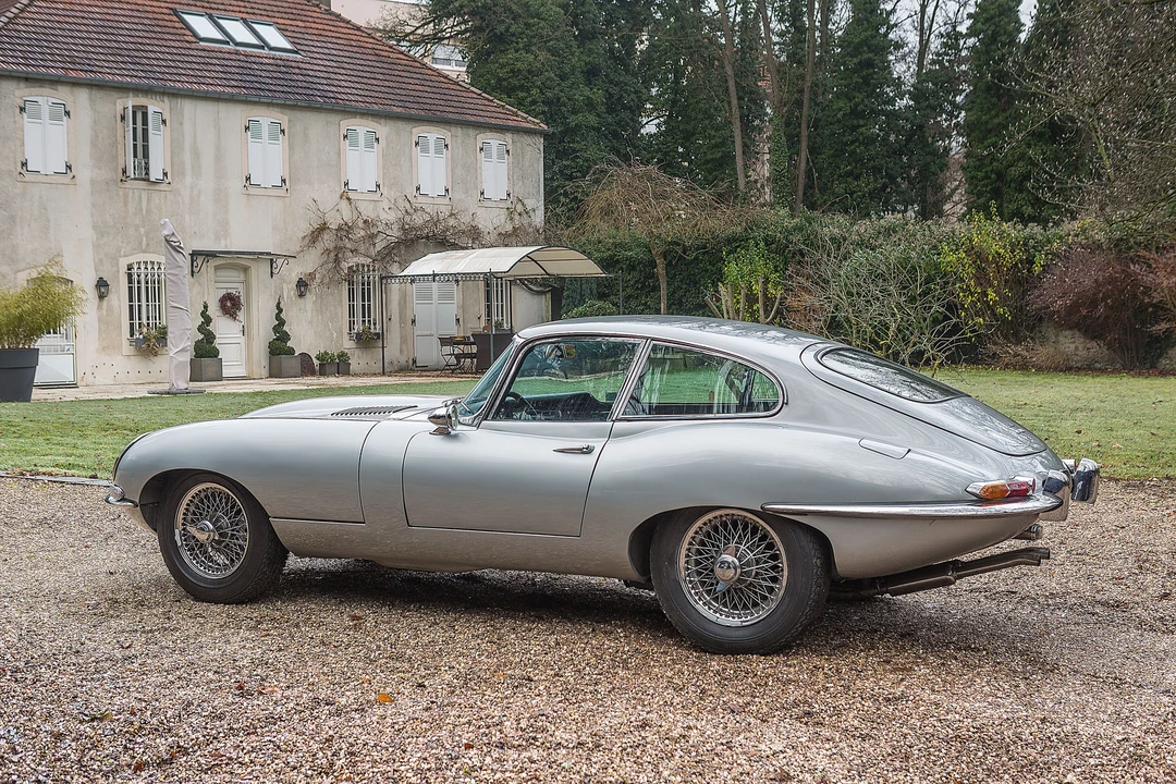 Jaguar E-Type Series 1 - Image 5 of 31