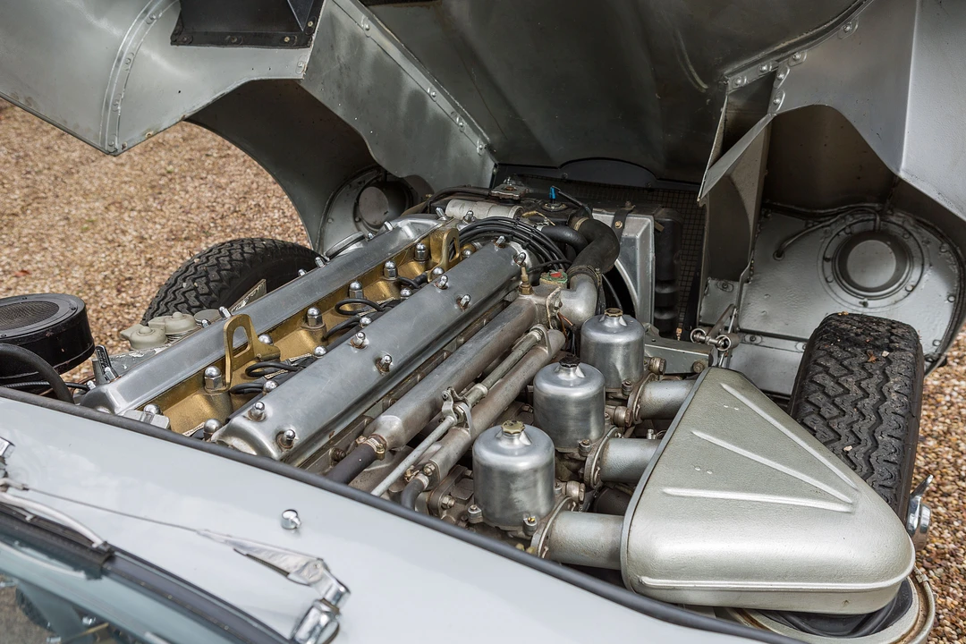 Jaguar E-Type Series 1 - Image 24 of 31