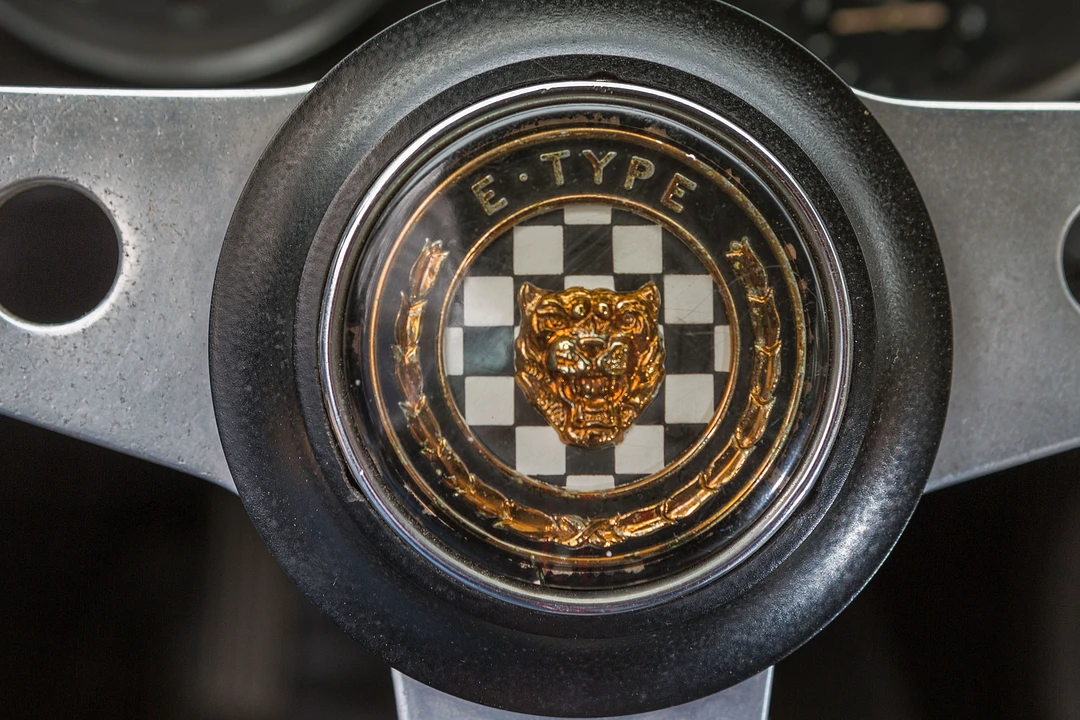 Jaguar E-Type Series 1 - Image 18 of 31